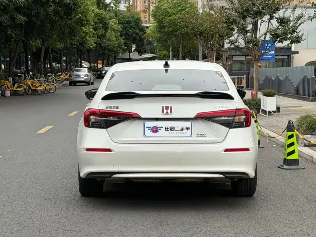 Honda Civic — Фото автомобиля 5