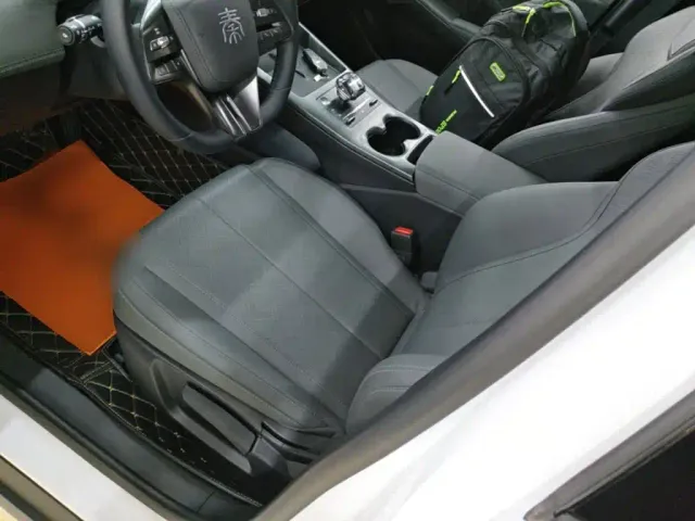 BYD Qin PLUS — Фото автомобиля 14