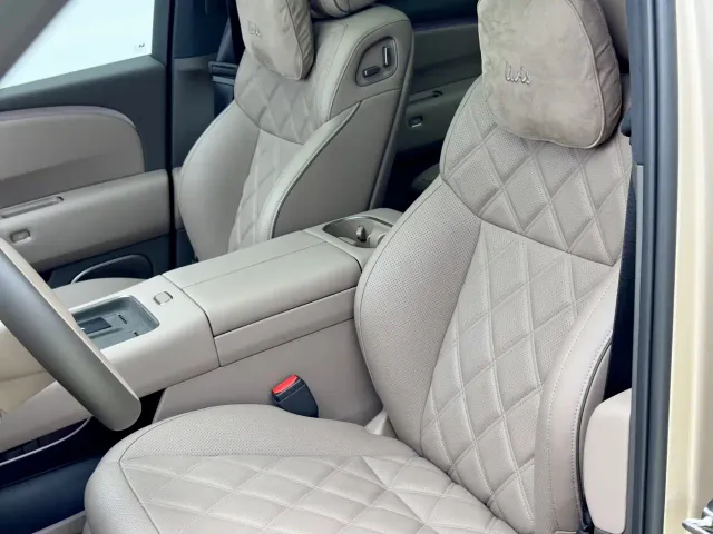Li Auto Li Xiang L9 2026 Base Model — Фото автомобиля 15