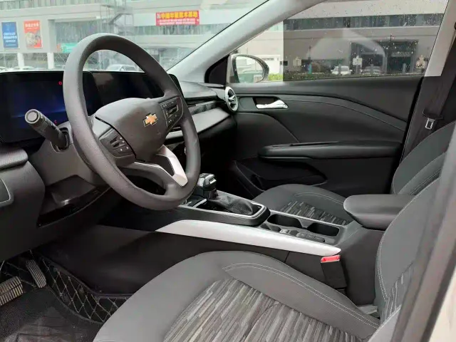 Chevrolet Monza — Фото автомобиля 7