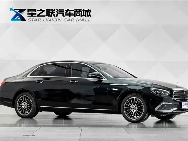Mercedes-Benz E-Class — Фото автомобиля 5