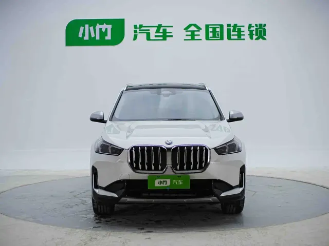 BMW X1 — Фото автомобиля 2