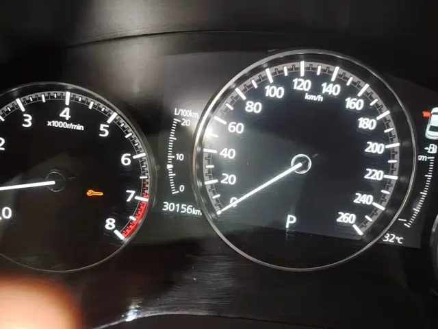 Mazda Axela — Фото автомобиля 11