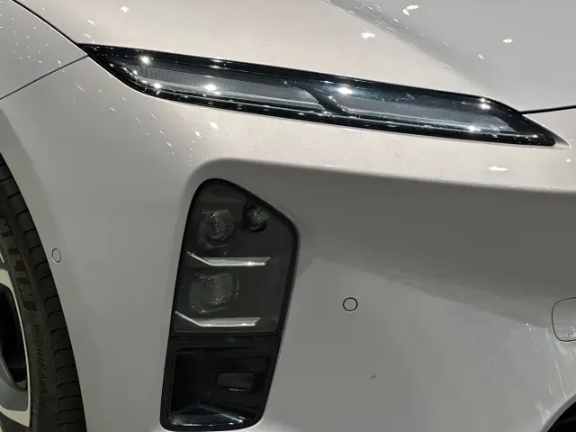 Nio ET5 Touring — Фото автомобиля 5