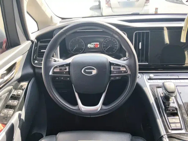 GAC Trumpchi M8 — Фото автомобиля 6