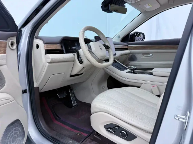 Aito M7 — Фото автомобиля 4