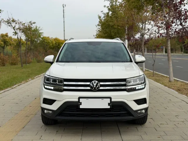 Volkswagen Tharu — Фото автомобиля 2
