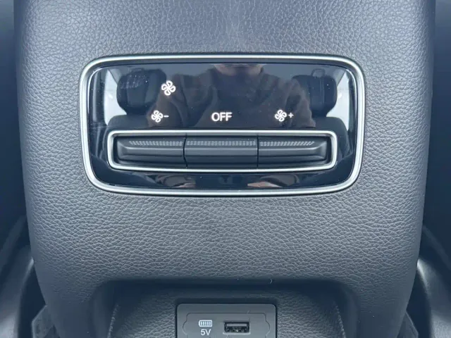 GAC Trumpchi M6 — Фото автомобиля 14
