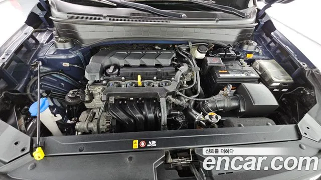 Hyundai Venue — Фото автомобиля 5