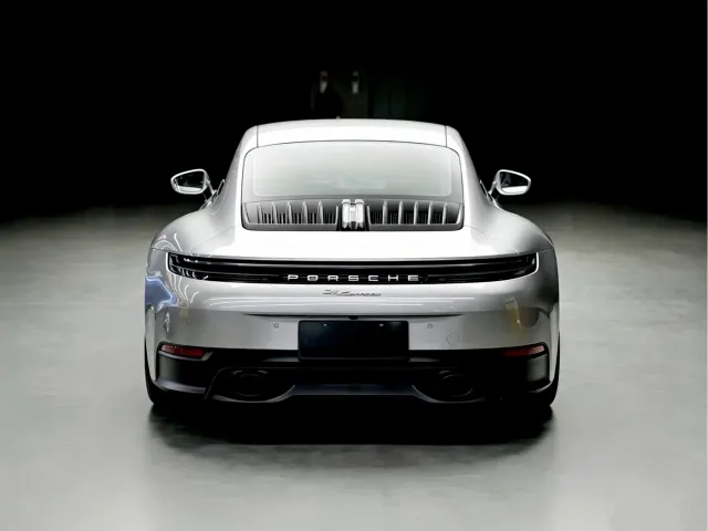 Porsche 911 — Фото автомобиля 6