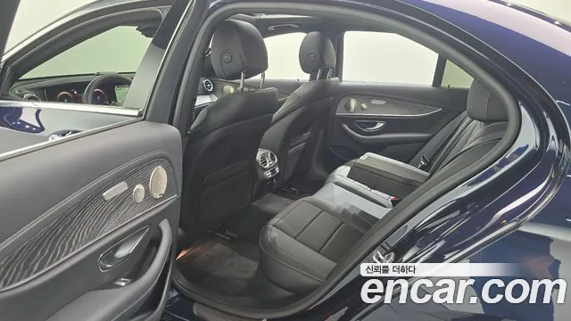 Mercedes-Benz E-Class E-класс W213 E350 4MATIC Avantgarde — Фото автомобиля 10