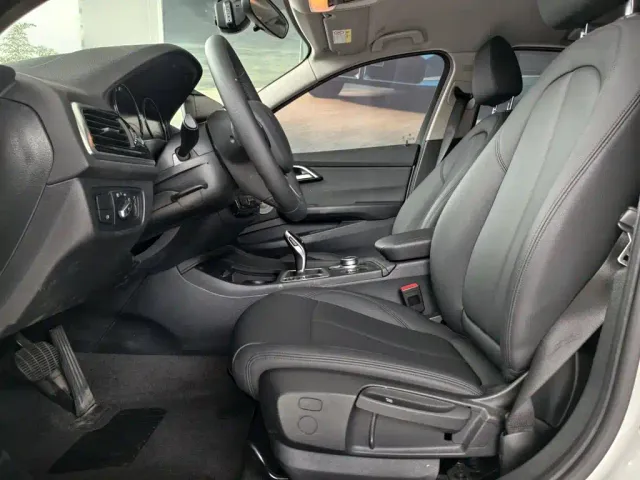 BMW BMW 1 Series 2020 Model 120i M Sport Package — Фото автомобиля 7