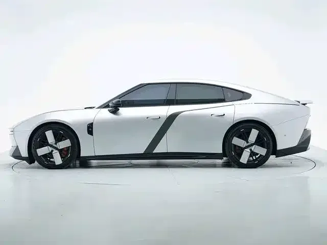 Xpeng P7 — Фото автомобиля 6