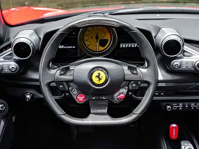 Ferrari F8 — Фото автомобиля 15