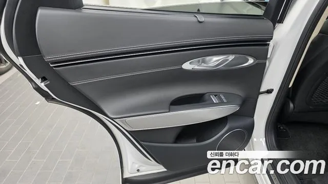 Genesis GV70 Electrified GV70 — Фото автомобиля 19
