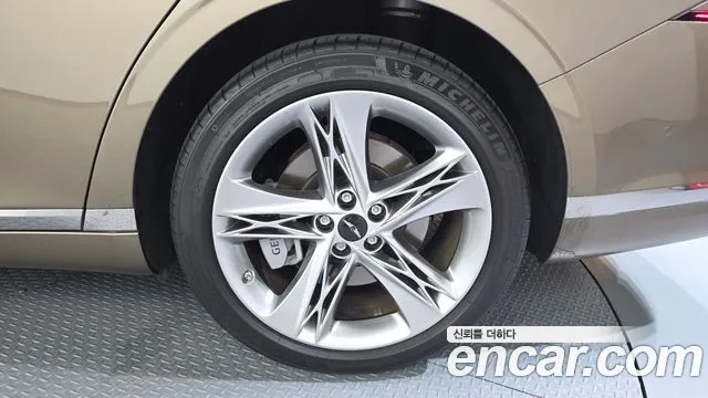 Genesis G90 Бензин 3.5 турбо AWD — Фото автомобиля 19