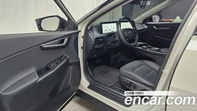 Kia EV6 — Фото автомобиля 10