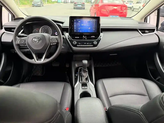 Toyota Corolla — Фото автомобиля 6