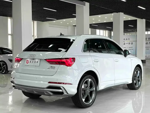 Audi Q3 — Фото автомобиля 6