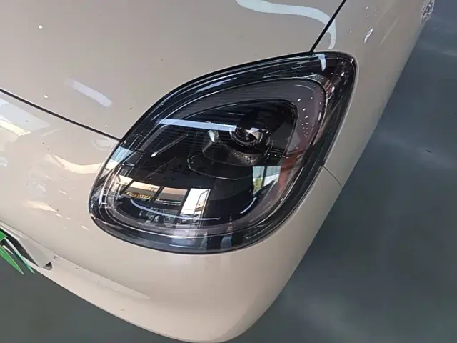 Wuling Hongguang Mini EV — Фото автомобиля 23