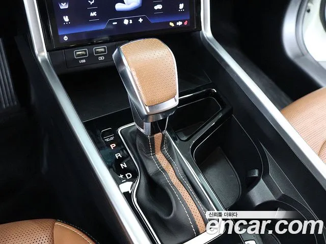 KGM Torres — Фото автомобиля 10
