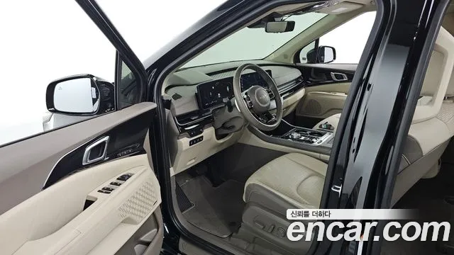 Kia Carnival Generation 4 — Фото автомобиля 10