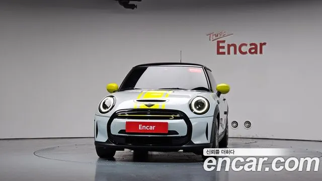 MINI Cooper Cooper Electric — Фото автомобиля 2