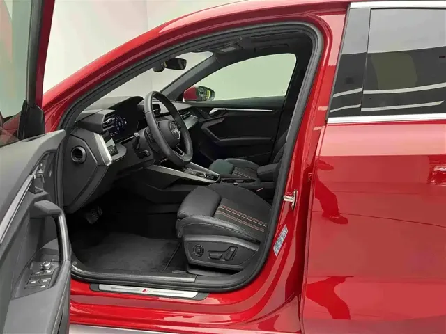 Audi Audi A3 2024 Model Sportback 35 TFSI Fashion Sport — Фото автомобиля 11