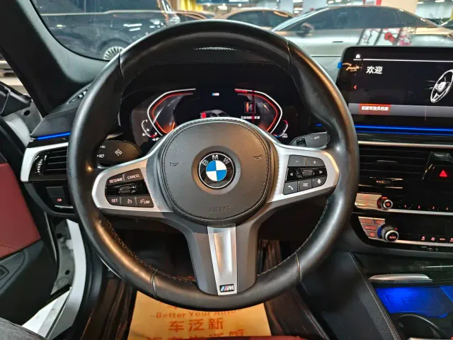BMW 5 Series — Фото автомобиля 6