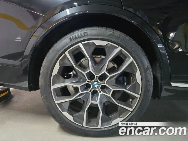 BMW X7 — Фото автомобиля 9