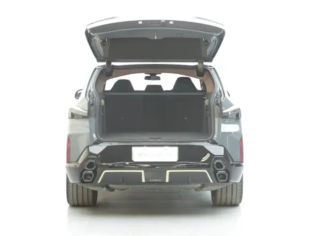 BMW XM — Фото автомобиля 6