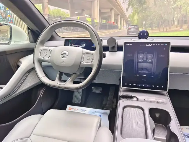 Nio ET5 Touring — Фото автомобиля 14