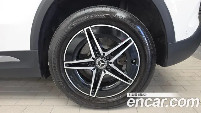 Mercedes-Benz EQA — Фото автомобиля 5
