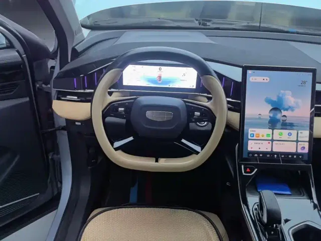 Geely Boyue L — Фото автомобиля 10