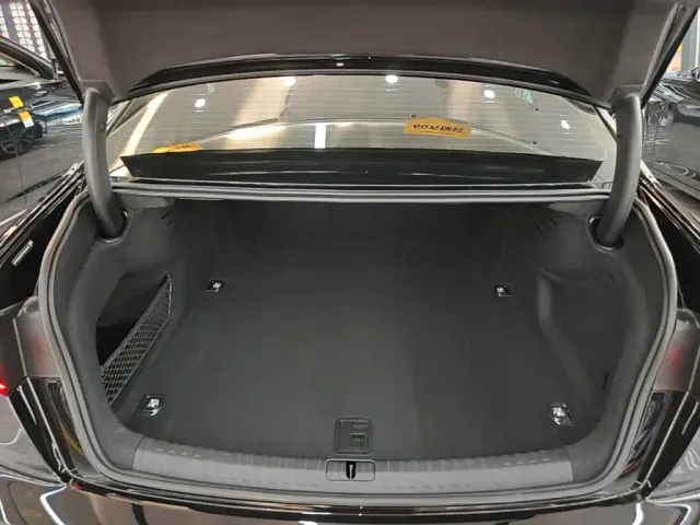Audi A6L — Фото автомобиля 18