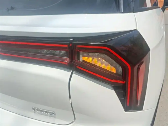 Geely Geometry E Firefly — Фото автомобиля 7