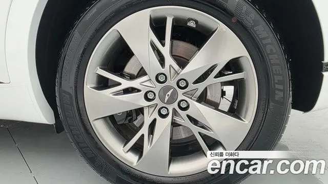 Genesis GV70 — Фото автомобиля 5