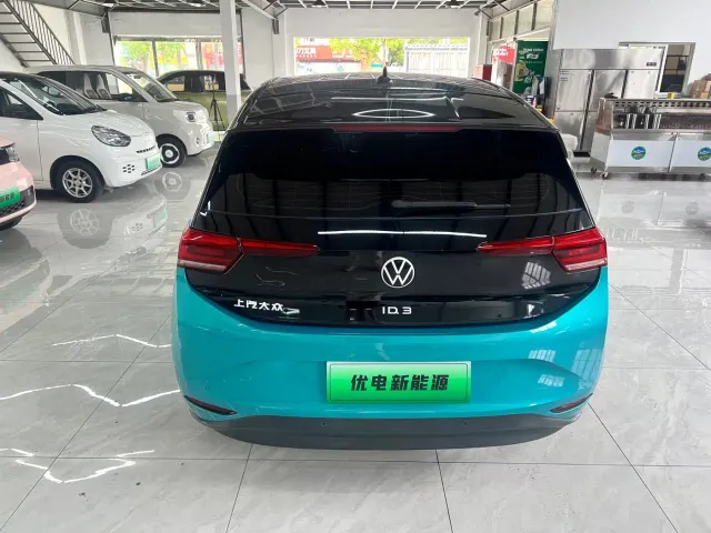 Volkswagen ID.3 — Фото автомобиля 5