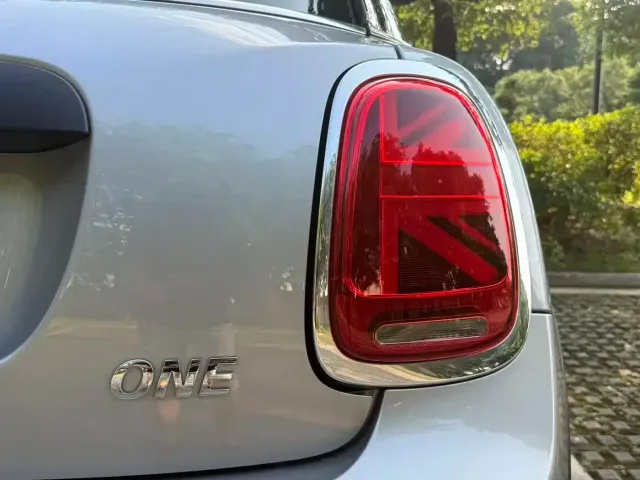 MINI Hatch — Фото автомобиля 16