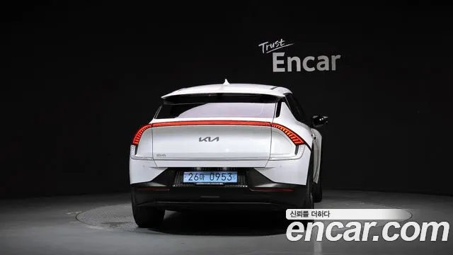 Kia EV6 — Фото автомобиля 4