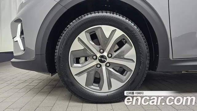 Kia Niro — Фото автомобиля 4