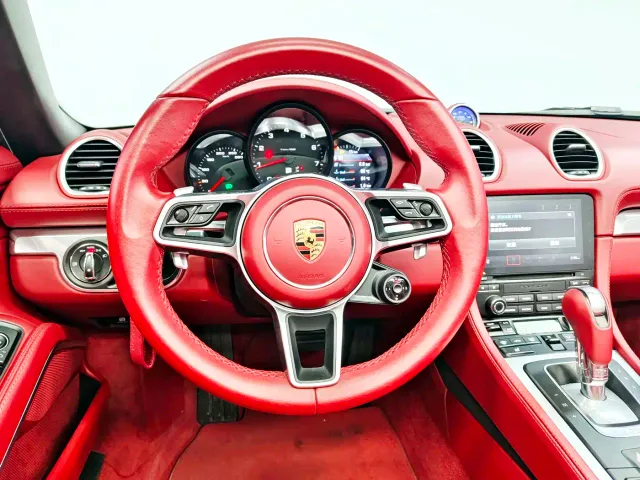 Porsche 718 — Фото автомобиля 10
