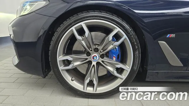 BMW 5 Series G30 — Фото автомобиля 5