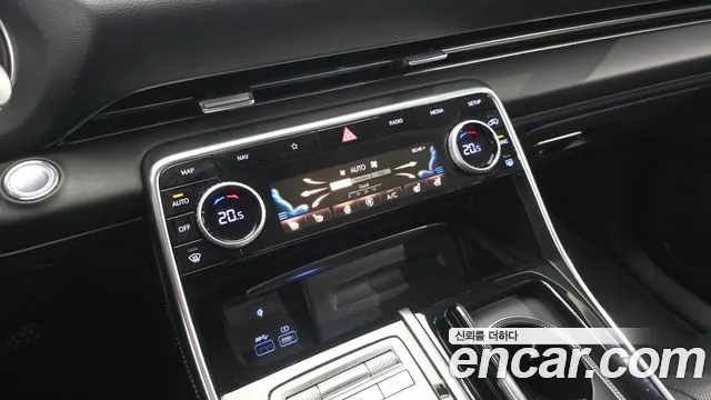 Genesis GV80 — Фото автомобиля 23