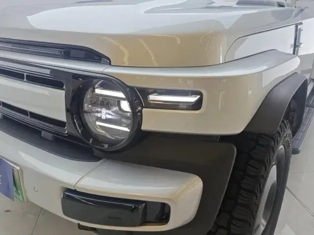 iCAR V23 — Фото автомобиля 5