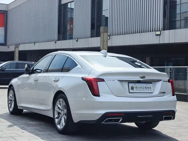 Cadillac CT5 — Фото автомобиля 7