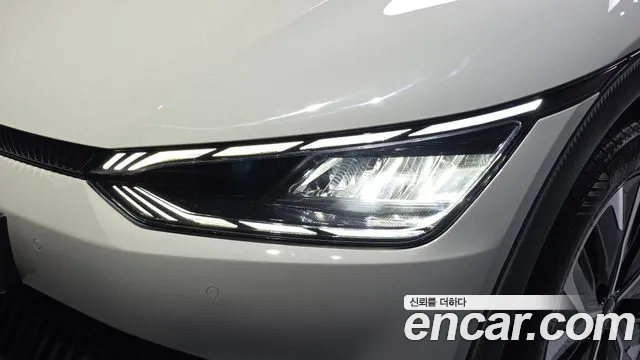 Kia EV6 — Фото автомобиля 7