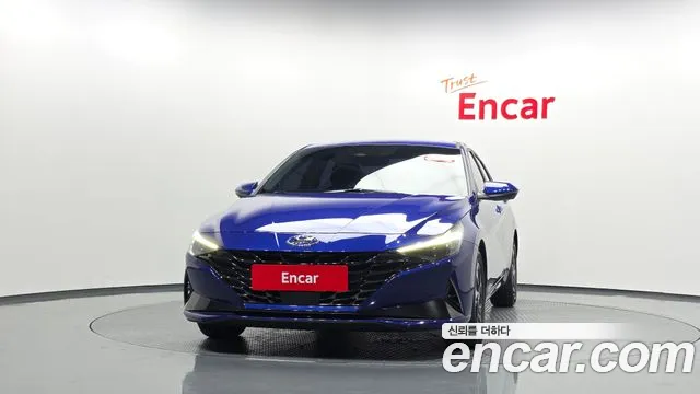 Hyundai Avante — Фото автомобиля 3