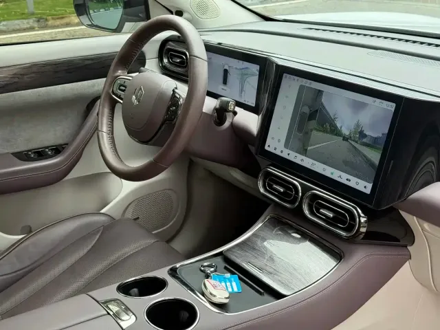 Leapmotor C11 — Фото автомобиля 19