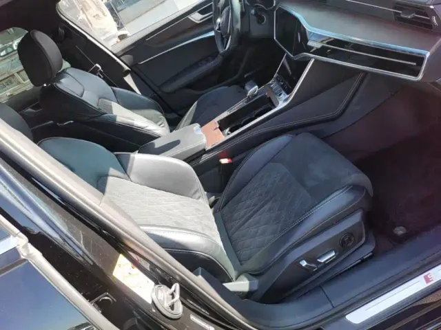 Audi A6L — Фото автомобиля 24